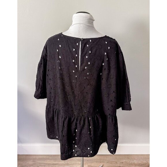 ASOS Design Curve Broderie Smock Top with Peplum Hem & Puff Sleeve in Black - Picture 9 of 13